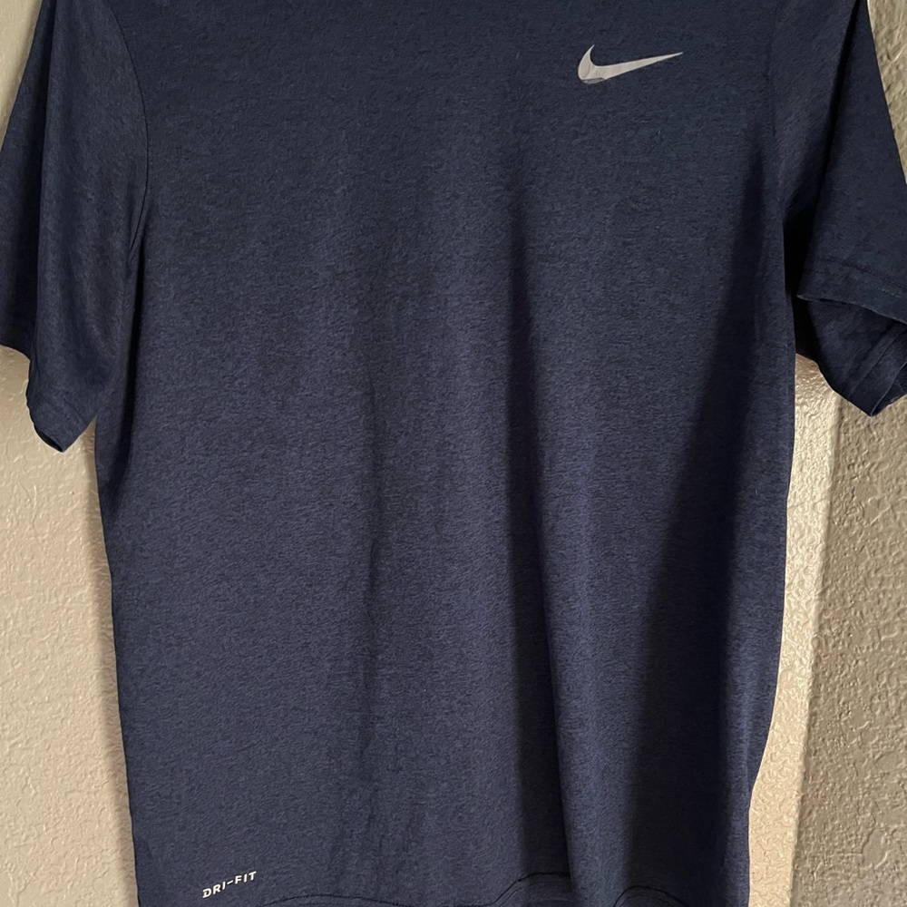 Boys XL Nike dri fit navy t shirt